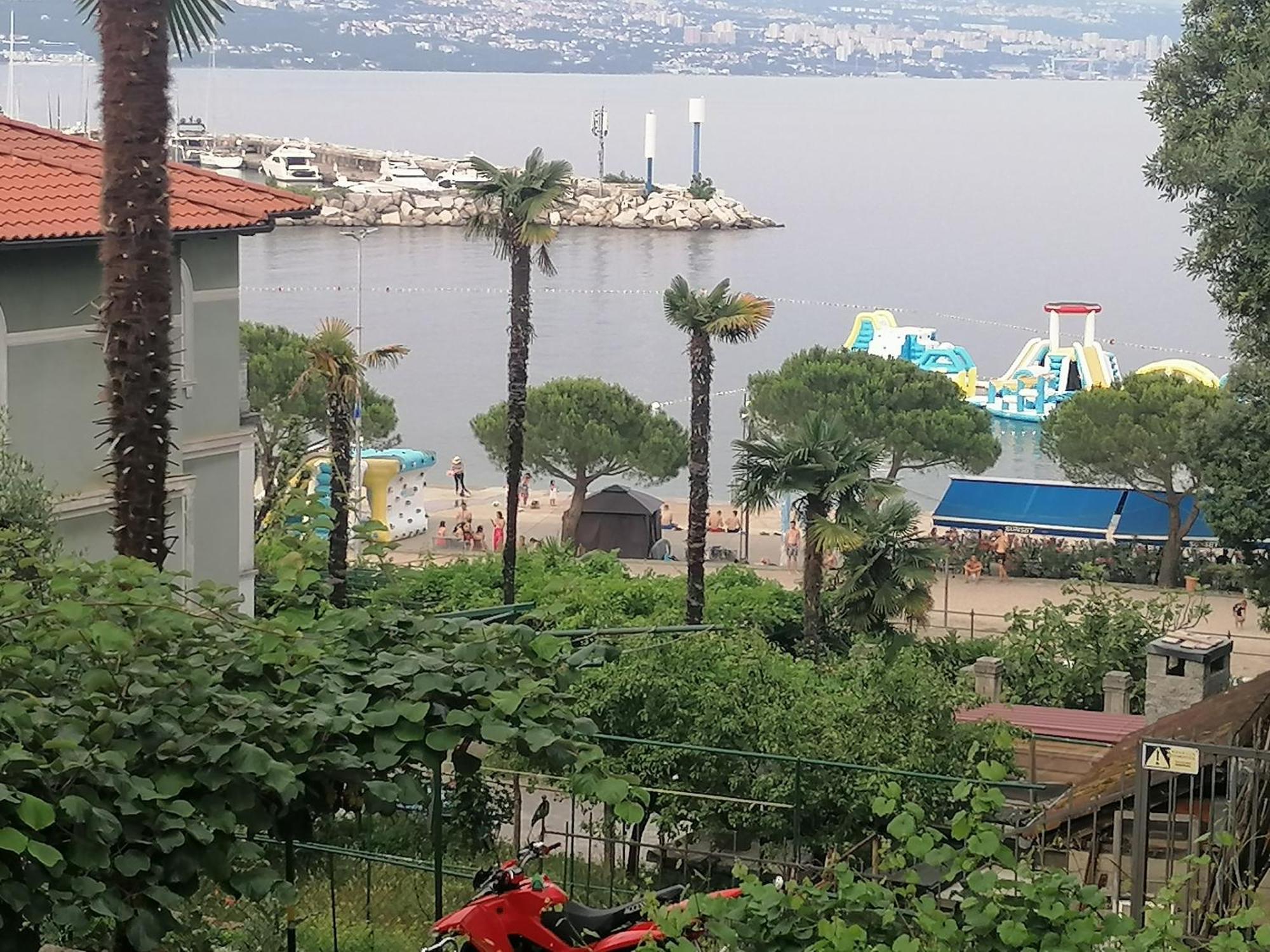 New Apartman Ziganto Z Near The Beach With Terrace Ičići Exteriör bild